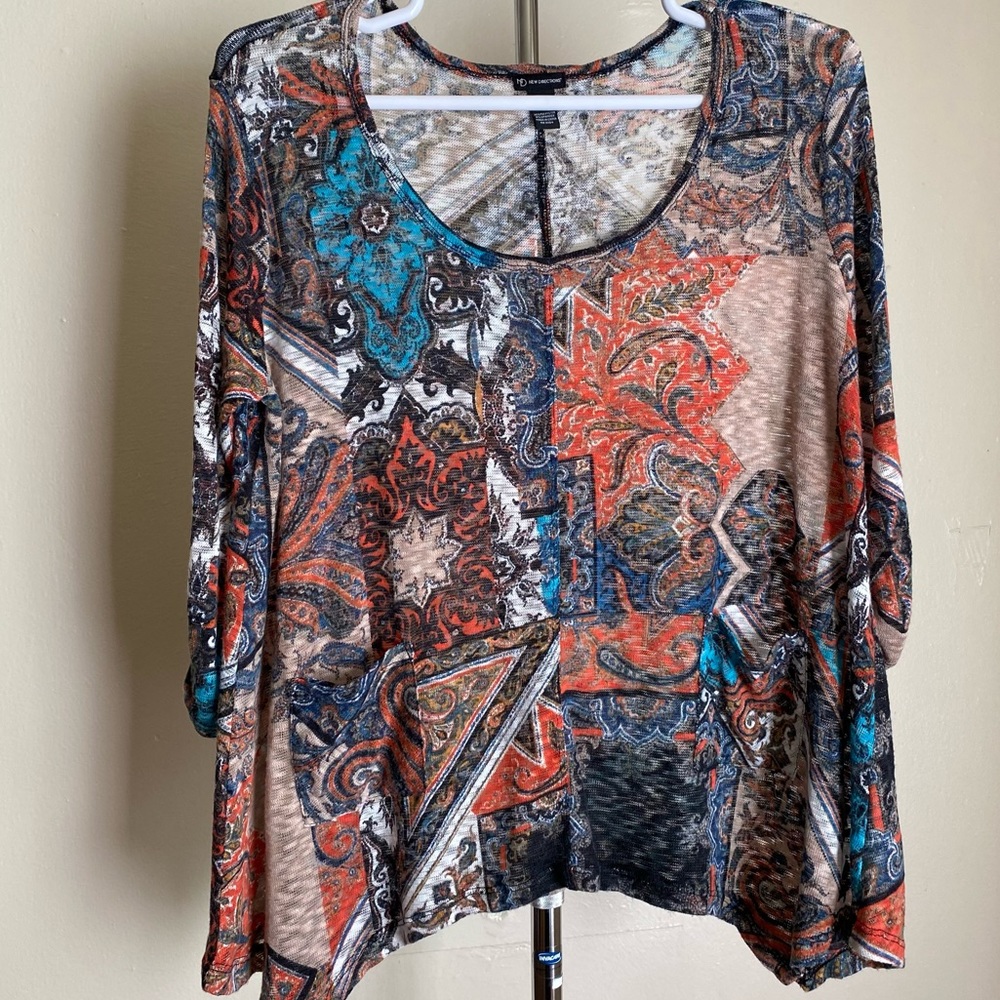 Paisley Floral 3/4 Sleeve Shark Bite Hem Knit Top Size XL
